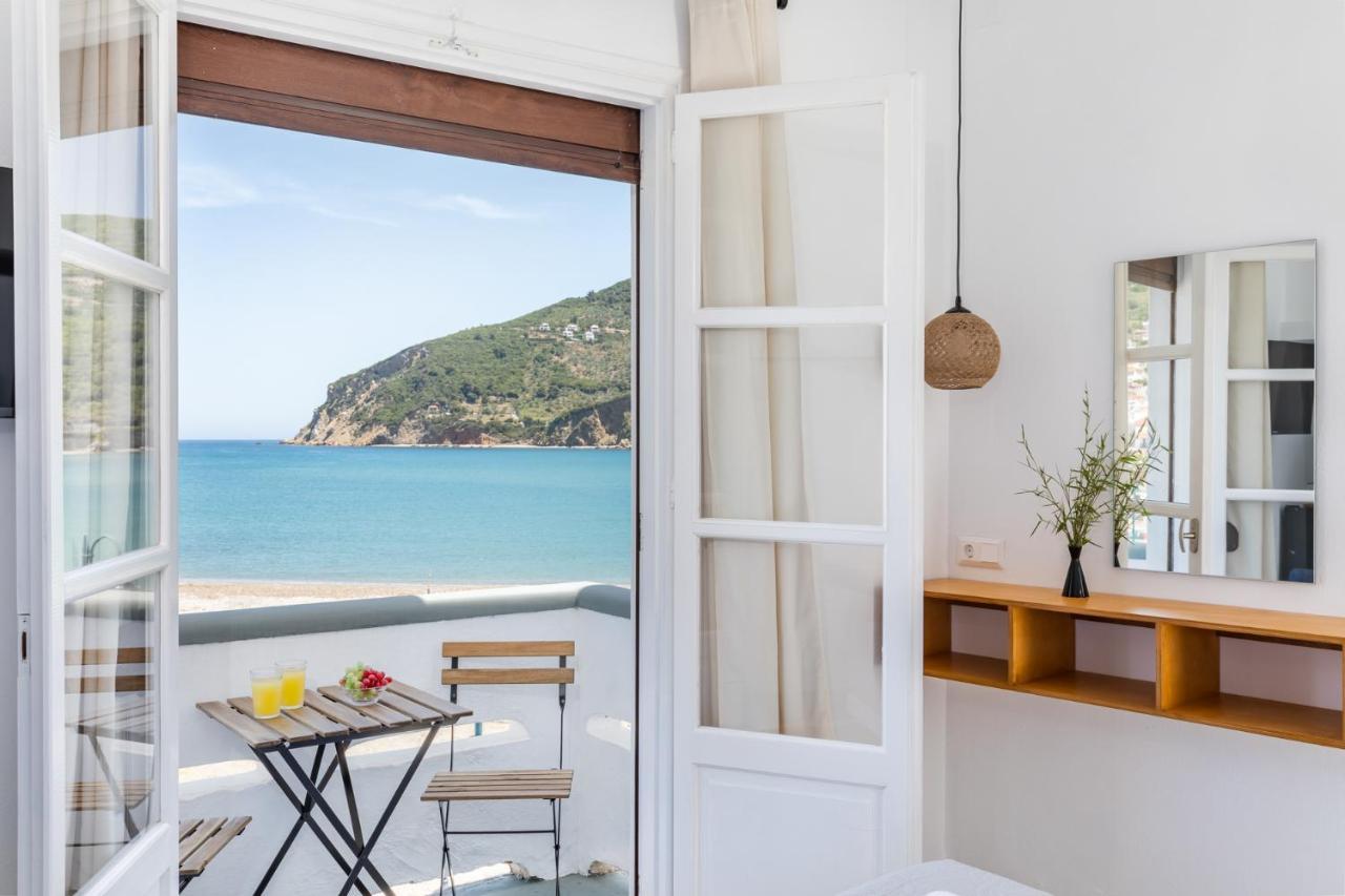 Uncle John'S Guesthouse Skopelos Exterior foto
